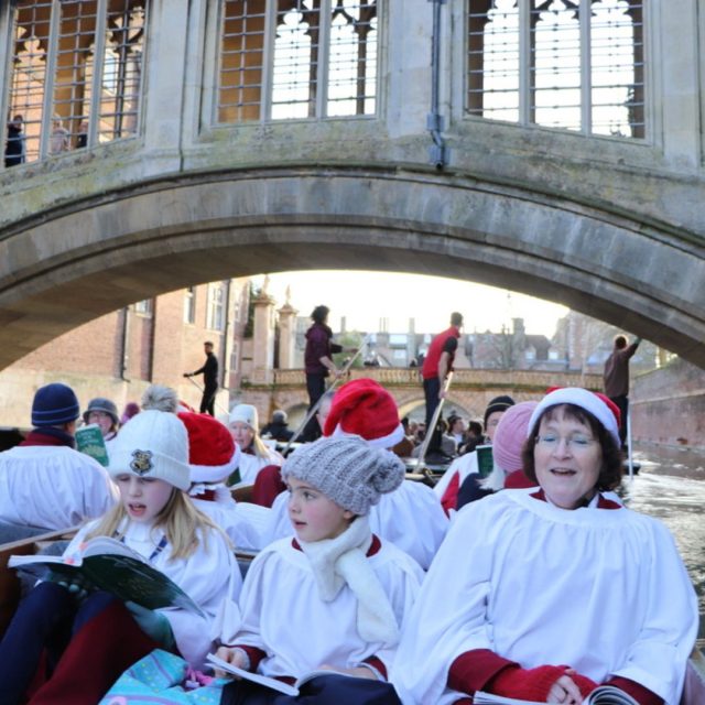 Christmas Carols on The River